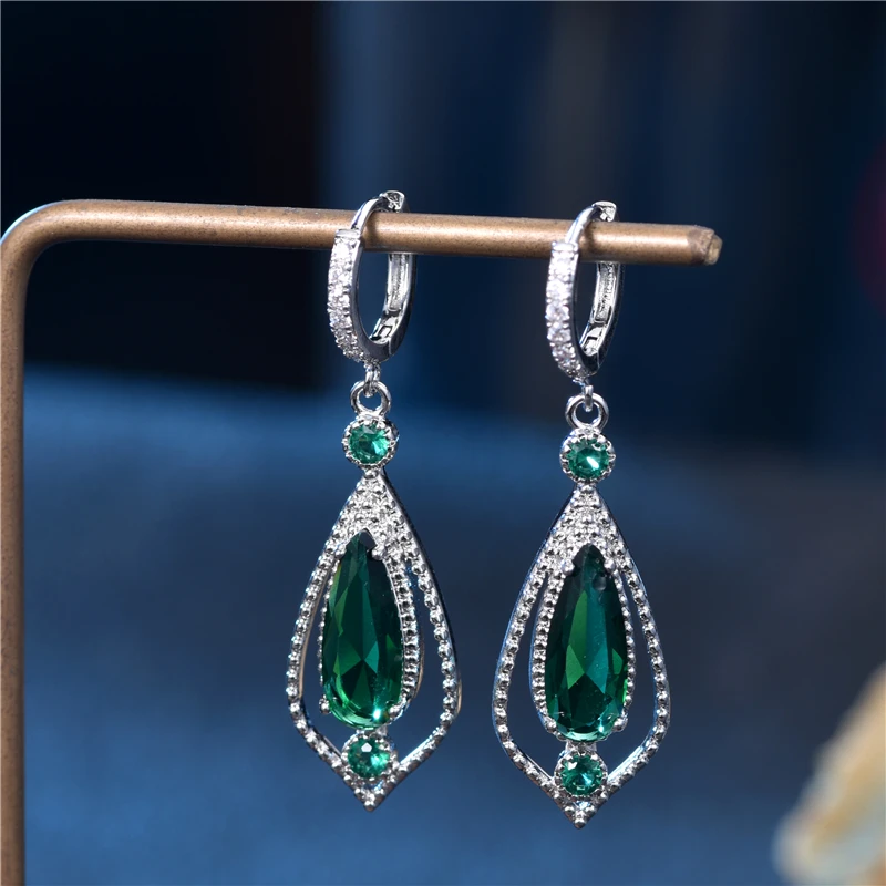 Long Water Drop Emerald Green Zircon Earring Dangle Statement Woman Earring Gift Designer Jewelry Colorful Art Vintage Summer
Long Water Drop Emerald Green Zircon Earring Dangle Statement Woman Earring Gift Designer Jewelry Colorful Art Vintage Summer
