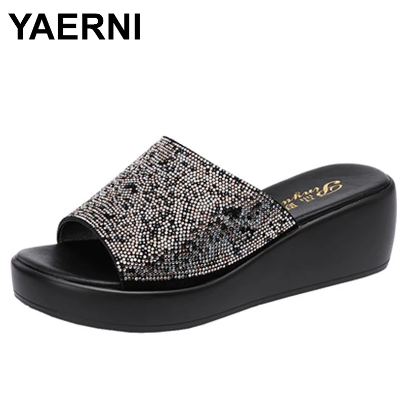 Женские сандалии на толстой танкетке, пляжные шлепанцы больших размеров 35-41 с губчатой подошвой, 2023
Женские сандалии на толстой танкетке, пляжные шлепанцы больших размеров 35-41 с губчатой подошвой, 2023