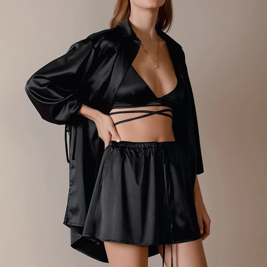 Low Cut Pajamas Set Woman 3 Pieces Lace Up Sexy Bra Turn Down Collar Satin Robe Black Single Breasted Women's Nightwear
Low Cut Pajamas Set Woman 3 Pieces Lace Up Sexy Bra Turn Down Collar Satin Robe Black Single Breasted Women's Nightwear