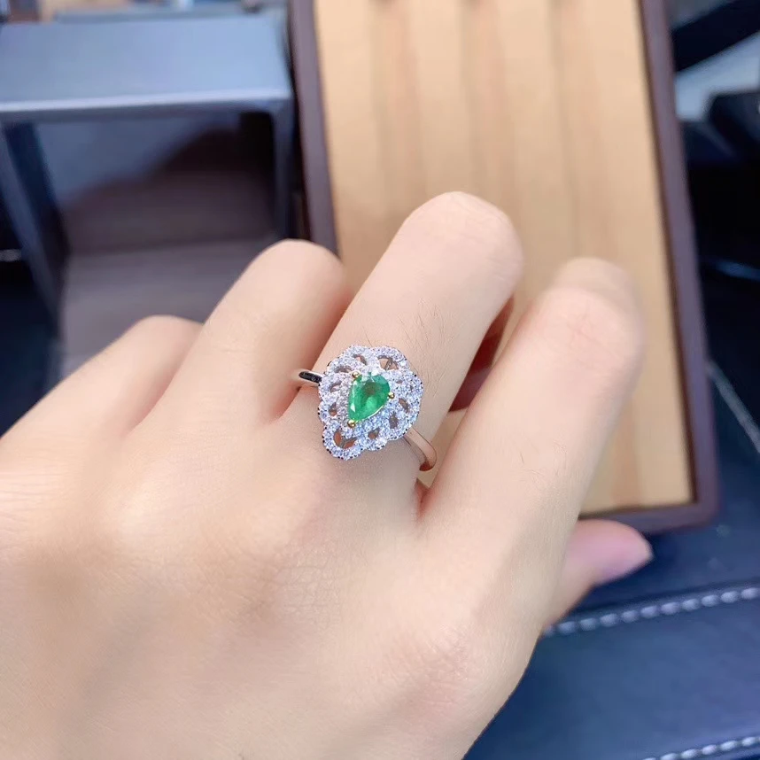 MeiBaPJ High Quality Natural Emerald Gemstone Ring for Women Real 925 Sterling Silver Charm Fine Wedding Jewelry
MeiBaPJ High Quality Natural Emerald Gemstone Ring for Women Real 925 Sterling Silver Charm Fine Wedding Jewelry