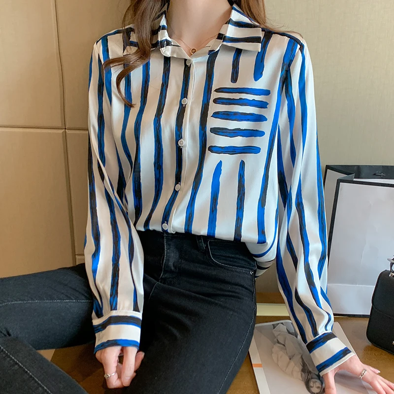 Long-sleeved Blouse Mulberry Silk 2022 Spring New French Simple Stripes Thin Fashion Clothes Woman Ladies Tops
Long-sleeved Blouse Mulberry Silk 2022 Spring New French Simple Stripes Thin Fashion Clothes Woman Ladies Tops