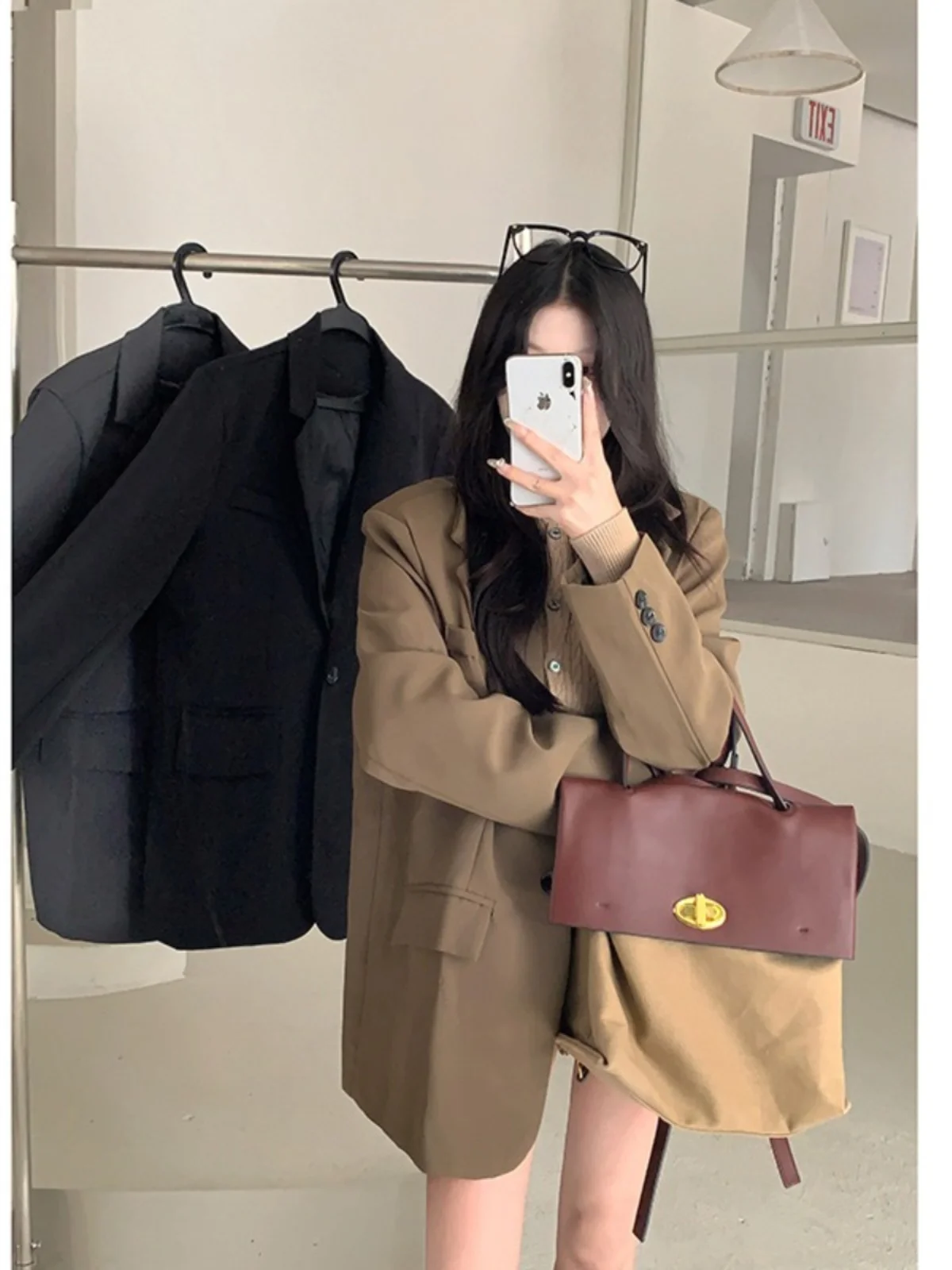 Маленький Повседневный Элегантный высококлассный женский костюм UNXX, Осенний свободный приталенный костюм в Корейском стиле, офисный Женский блейзер, верхняя одежда
Маленький Повседневный Элегантный высококлассный женский костюм UNXX, Осенний свободный приталенный костюм в Корейском стиле, офисный Женский блейзер, верхняя одежда