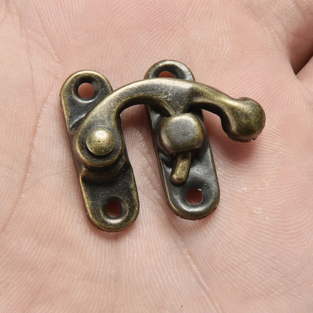 Brand New High Quality Creative 12pcs Vintage Padlock Hasp Hook Horns Bronze Iron Shackle Lock For Jewelry Box Hot Sale
Brand New High Quality Creative 12pcs Vintage Padlock Hasp Hook Horns Bronze Iron Shackle Lock For Jewelry Box Hot Sale
