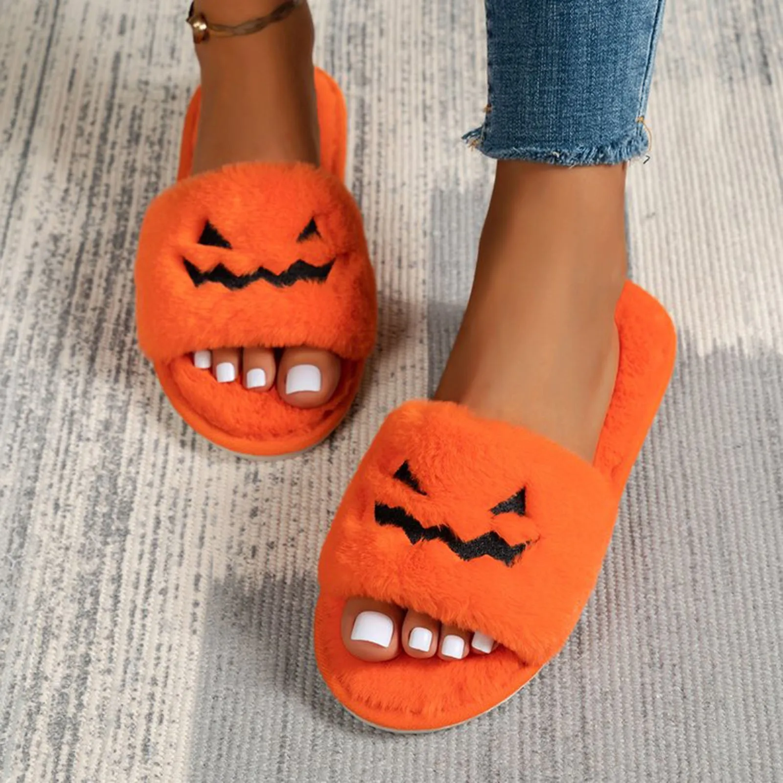 Women Halloween Pumpkin Slippers Soft Plush Flip Flop House Indoor Shoes Warm Home Slippers Winter Open Toe Female Fur Slides
Women Halloween Pumpkin Slippers Soft Plush Flip Flop House Indoor Shoes Warm Home Slippers Winter Open Toe Female Fur Slides
