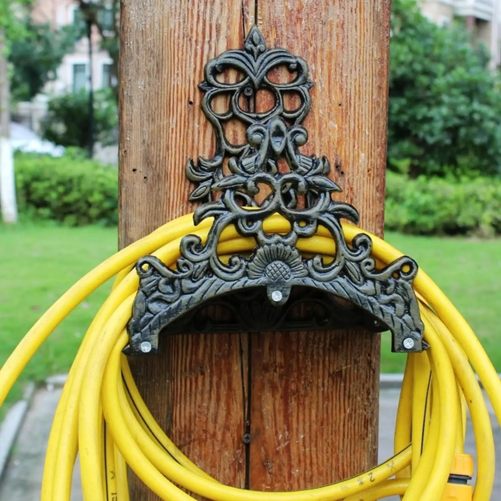 Wall Mount Garden Hose Hanger Garden Hose Holder Euro Style Water Hose Holder Water Pipe Bracket for Balcony Courtyard Lawn Yard
Wall Mount Garden Hose Hanger Garden Hose Holder Euro Style Water Hose Holder Water Pipe Bracket for Balcony Courtyard Lawn Yard