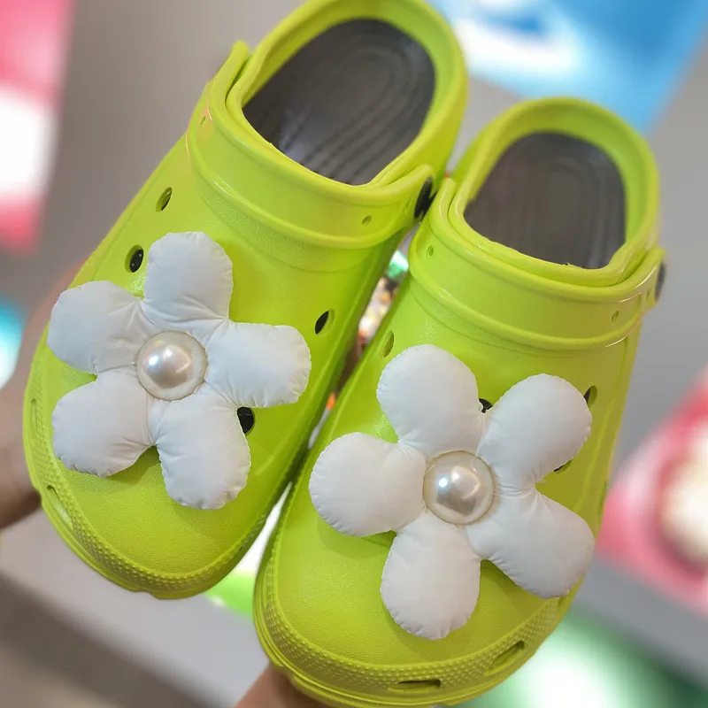 2023 New Black And White Checkerboard Hole Shoes Diy Accessories Accessories Decorative Buckle Shoes Flower Shoes Decoration
2023 New Black And White Checkerboard Hole Shoes Diy Accessories Accessories Decorative Buckle Shoes Flower Shoes Decoration
