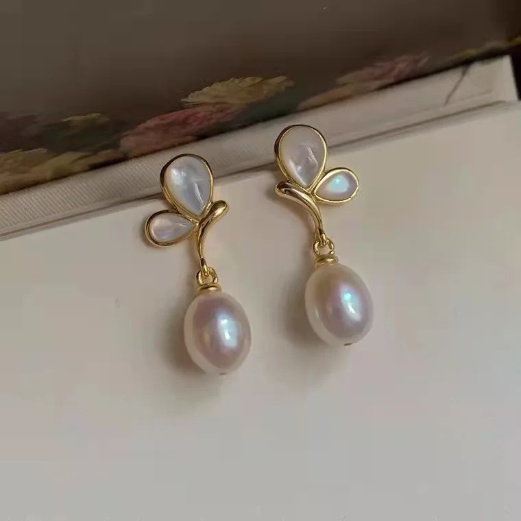 Vintage Earrings Dangle Wholesale Luxury Butterfly Drop Pearl Bead Jewelry For Women 2023 New Classic Fashion Charm Earring
Vintage Earrings Dangle Wholesale Luxury Butterfly Drop Pearl Bead Jewelry For Women 2023 New Classic Fashion Charm Earring
