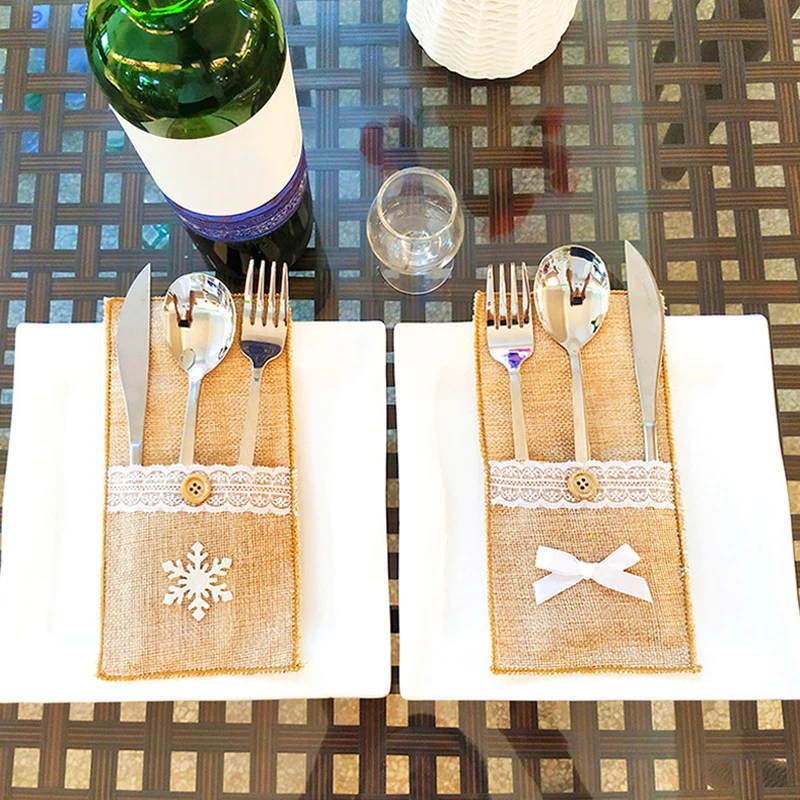 Lace Design Burlap Cutlery Holder Rustic Wedding Table Decorate Jute Lace Knife Fork Pouch Cover Bags Hotel Cafe Christmas Gifts
Lace Design Burlap Cutlery Holder Rustic Wedding Table Decorate Jute Lace Knife Fork Pouch Cover Bags Hotel Cafe Christmas Gifts