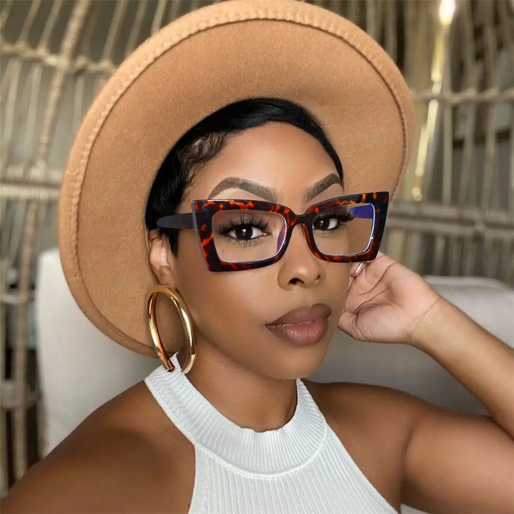 Очки в квадратной оправе для близорукости, офисные очки, очки кошачий глаз, прозрачные очки с защитой от сисветильник, компьютерные очки
Очки в квадратной оправе для близорукости, офисные очки, очки кошачий глаз, прозрачные очки с защитой от сисветильник, компьютерные очки