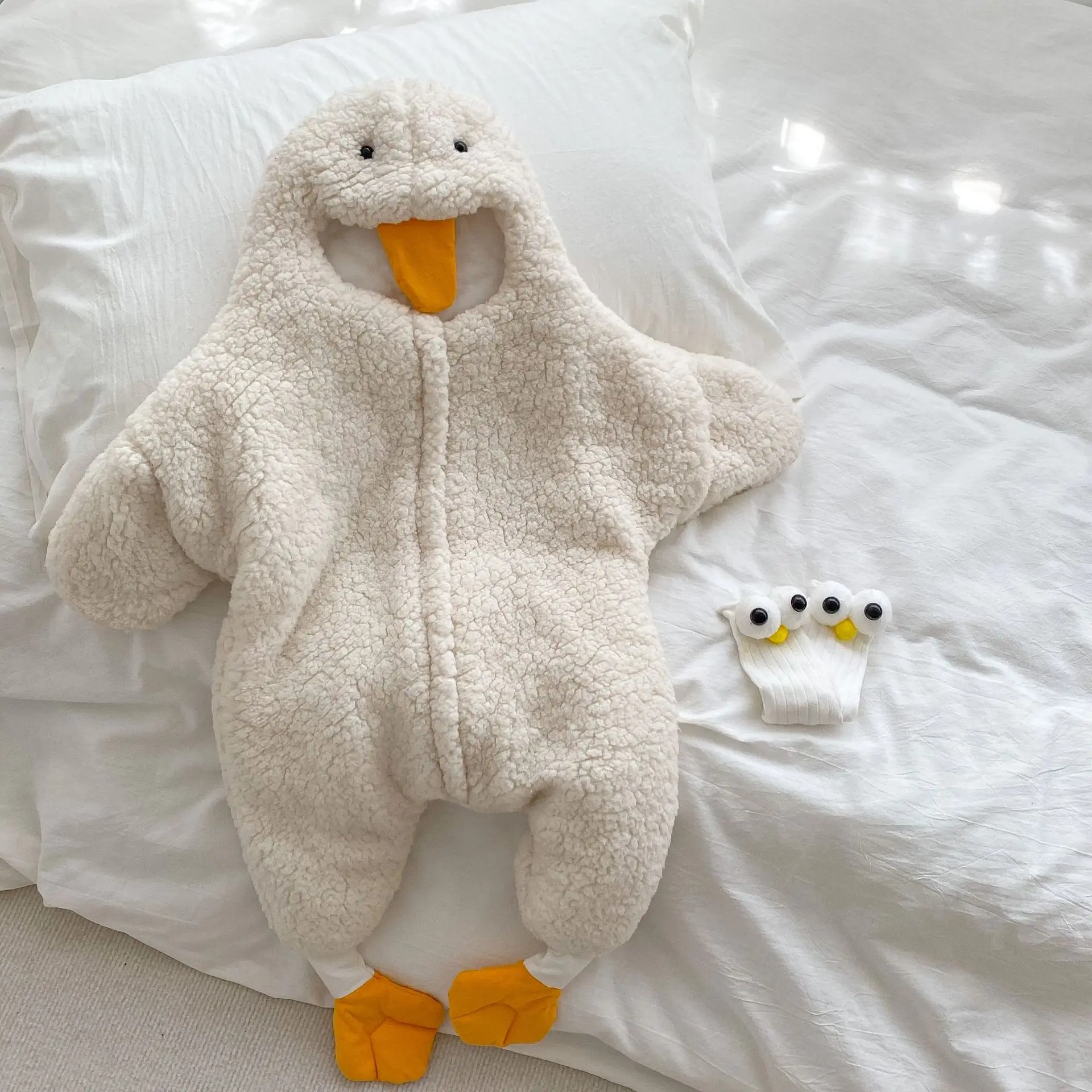 2022 Autumn Winter Baby Plus Fleece Duck Romper Kid Girl Thick Zipper Long Sleeve Sleeping Bag Boy Infant Cute Cotton Jumpsuit
2022 Autumn Winter Baby Plus Fleece Duck Romper Kid Girl Thick Zipper Long Sleeve Sleeping Bag Boy Infant Cute Cotton Jumpsuit
