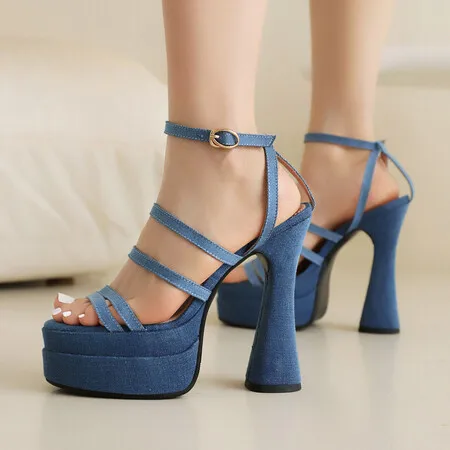 Big size Oversize Large size sandals for women and ladies The cowboy wind Retro Height Increasing high wedge sandal
Big size Oversize Large size sandals for women and ladies The cowboy wind Retro Height Increasing high wedge sandal