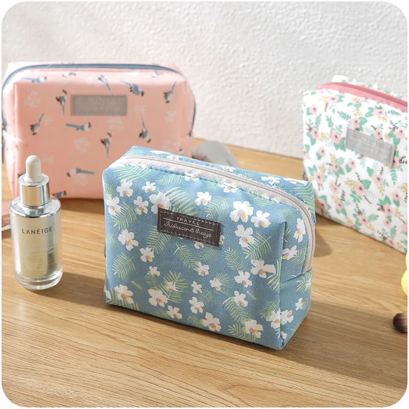 1pc Fashion Cosmetic Storage Bag Girl Make-up Bag Mobile Phone Bag Simple Portable Travel Toiletries Organizer Bathroom Wash Bag
1pc Fashion Cosmetic Storage Bag Girl Make-up Bag Mobile Phone Bag Simple Portable Travel Toiletries Organizer Bathroom Wash Bag