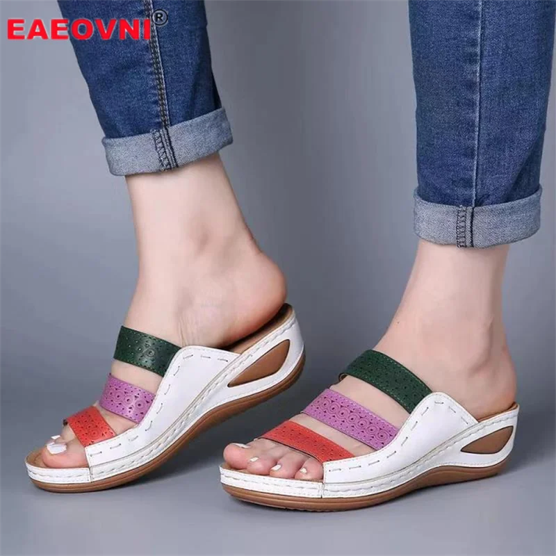 Summer Women's Wedge Heel Slippers Outdoor Casual Open Toe Shoes Fashion Leather Roman Shoes 35-43 Large Size Women Shoes 2022
Summer Women's Wedge Heel Slippers Outdoor Casual Open Toe Shoes Fashion Leather Roman Shoes 35-43 Large Size Women Shoes 2022