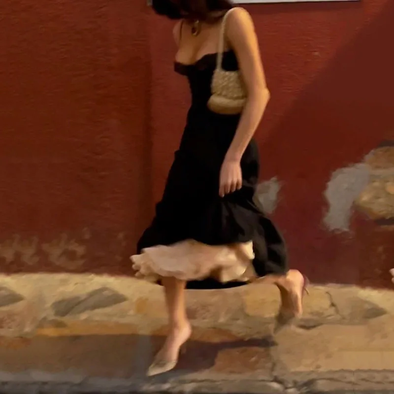 Elegant Party Dresses for Women 2023 New Suspender Dress with A Slim and Buttocks Wrapped Mid Length Skirt for Women 
Elegant Party Dresses for Women 2023 New Suspender Dress with A Slim and Buttocks Wrapped Mid Length Skirt for Women