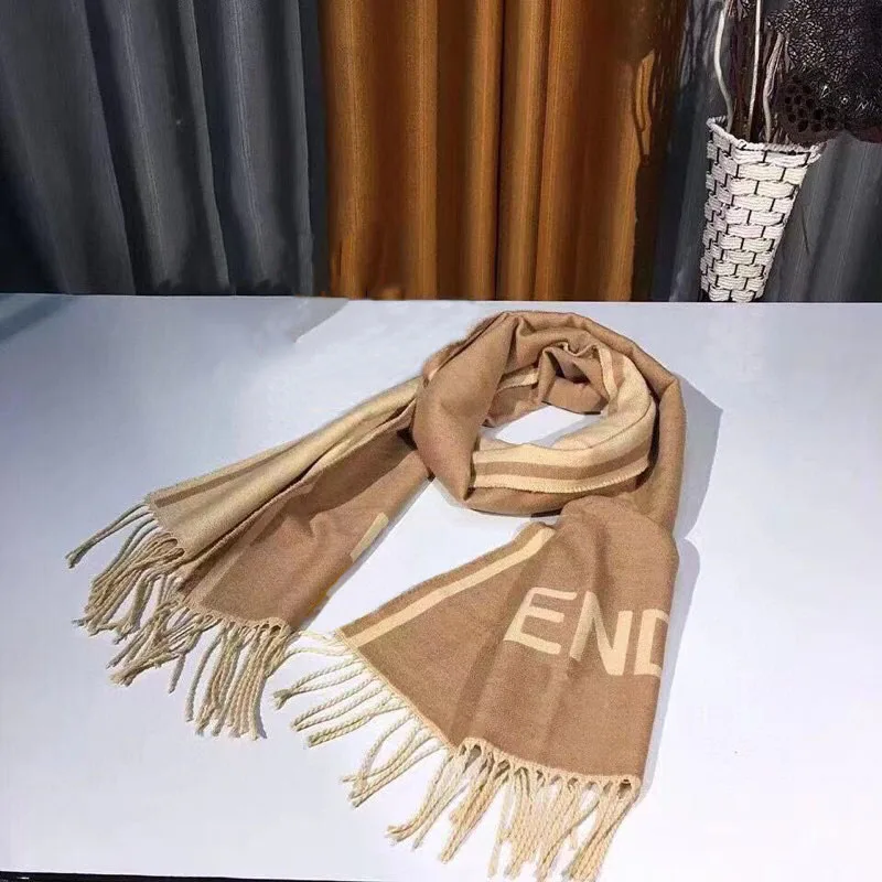 New Thick Women Scarf Luxury Plaid Cashmere Wraps Winter Black Shaw Lady Long Tassel Shawl Black Neck Neck
New Thick Women Scarf Luxury Plaid Cashmere Wraps Winter Black Shaw Lady Long Tassel Shawl Black Neck Neck