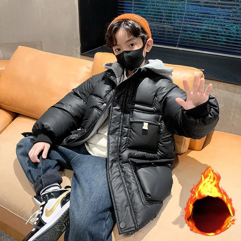 От 4 до 14 лет зимняя черная хлопковая куртка-парка с буквенным принтом для мальчиков Повседневная Красивая утепленная верхняя одежда пальто с капюшоном для детей-подростков
От 4 до 14 лет зимняя черная хлопковая куртка-парка с буквенным принтом для мальчиков Повседневная Красивая утепленная верхняя одежда пальто с капюшоном для детей-подростков