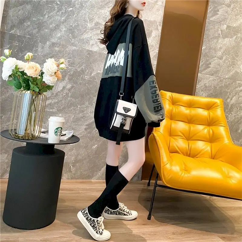 Sudaderas con capucha de gran tamaño para mujer, Top holgado de moda, chaqueta gótica de talla grande, ropa de calle paraBB57
Sudaderas con capucha de gran tamaño para mujer, Top holgado de moda, chaqueta gótica de talla grande, ropa de calle paraBB57