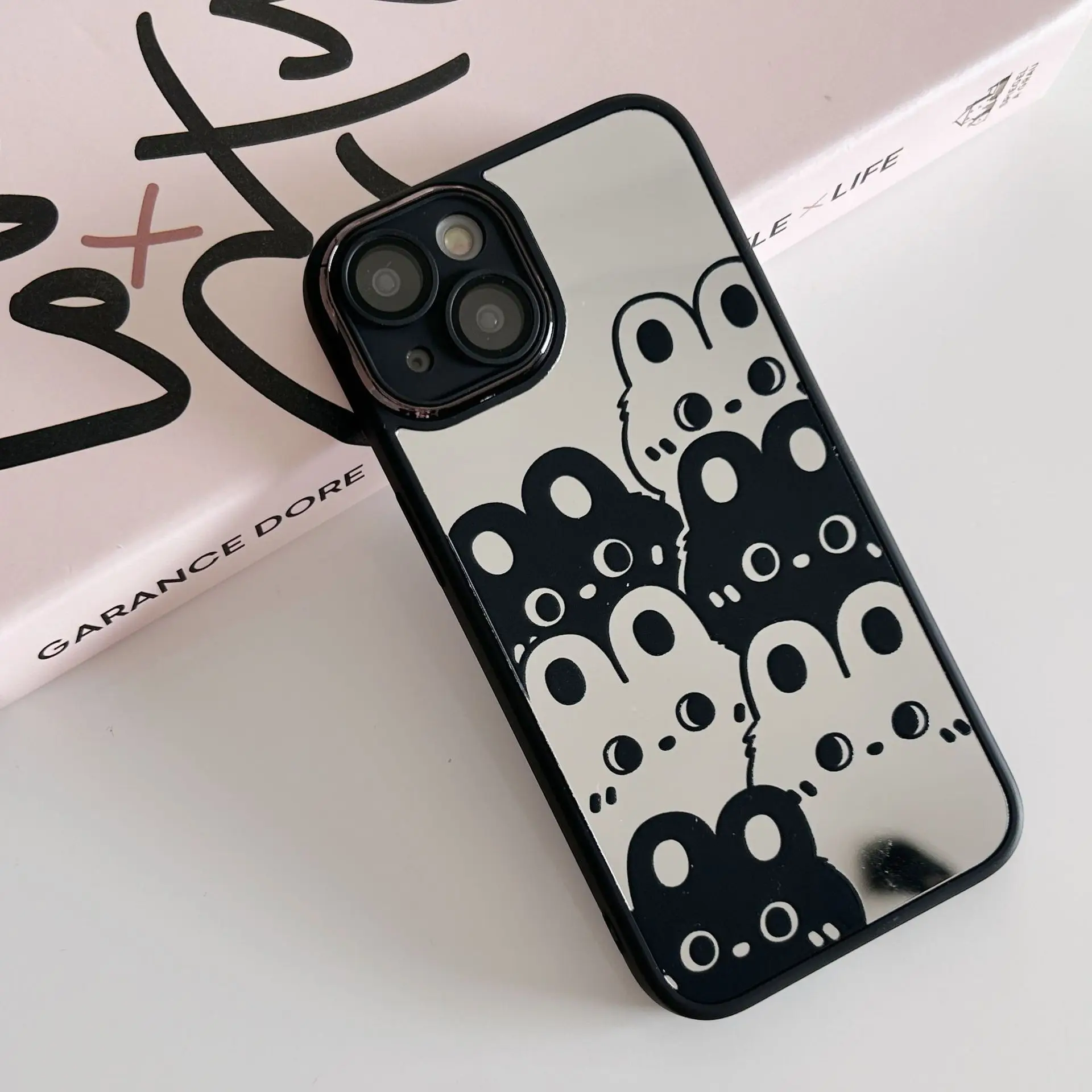 INS Wind Plating Mirror Black Phone Case For iphone 14 13 12 11 Pro Max X XR XSMAX 7 8 Plus SE TPU Case Cover new products
INS Wind Plating Mirror Black Phone Case For iphone 14 13 12 11 Pro Max X XR XSMAX 7 8 Plus SE TPU Case Cover new products