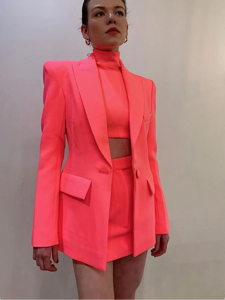 Autumn Blazer 2 Layer Long Sleeve Buttons Blazer Coat with Pockets Slim Fit Elegant Solid Color Jackets for Women 2021
Autumn Blazer 2 Layer Long Sleeve Buttons Blazer Coat with Pockets Slim Fit Elegant Solid Color Jackets for Women 2021