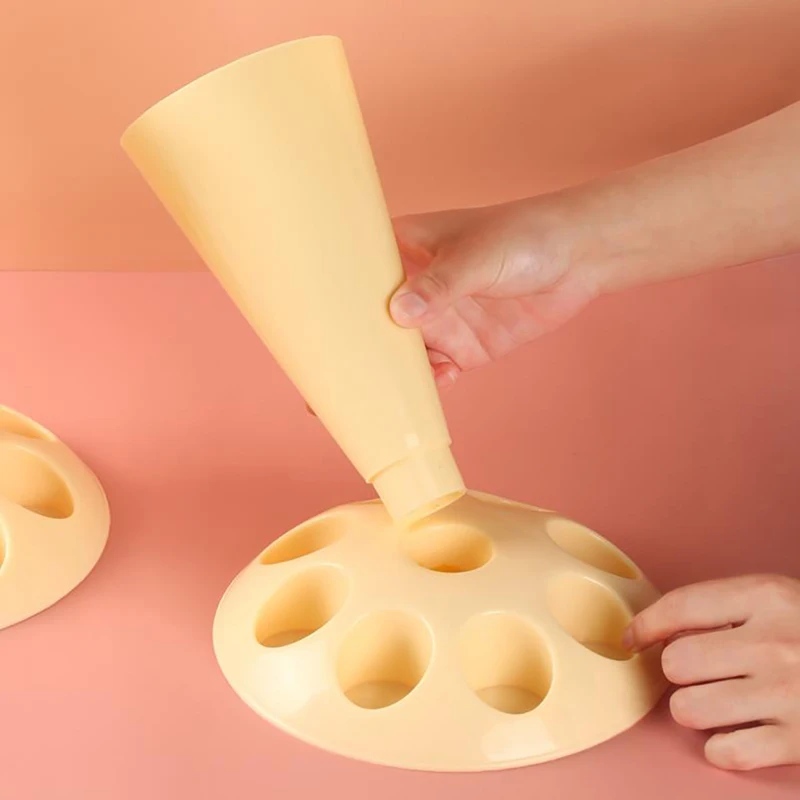 1 Pc Flower Mouth Implantation Frame Cream Piping Bag Storage Rack Cake Nozzle Cake Copper Mold Bakery Accessories
1 Pc Flower Mouth Implantation Frame Cream Piping Bag Storage Rack Cake Nozzle Cake Copper Mold Bakery Accessories