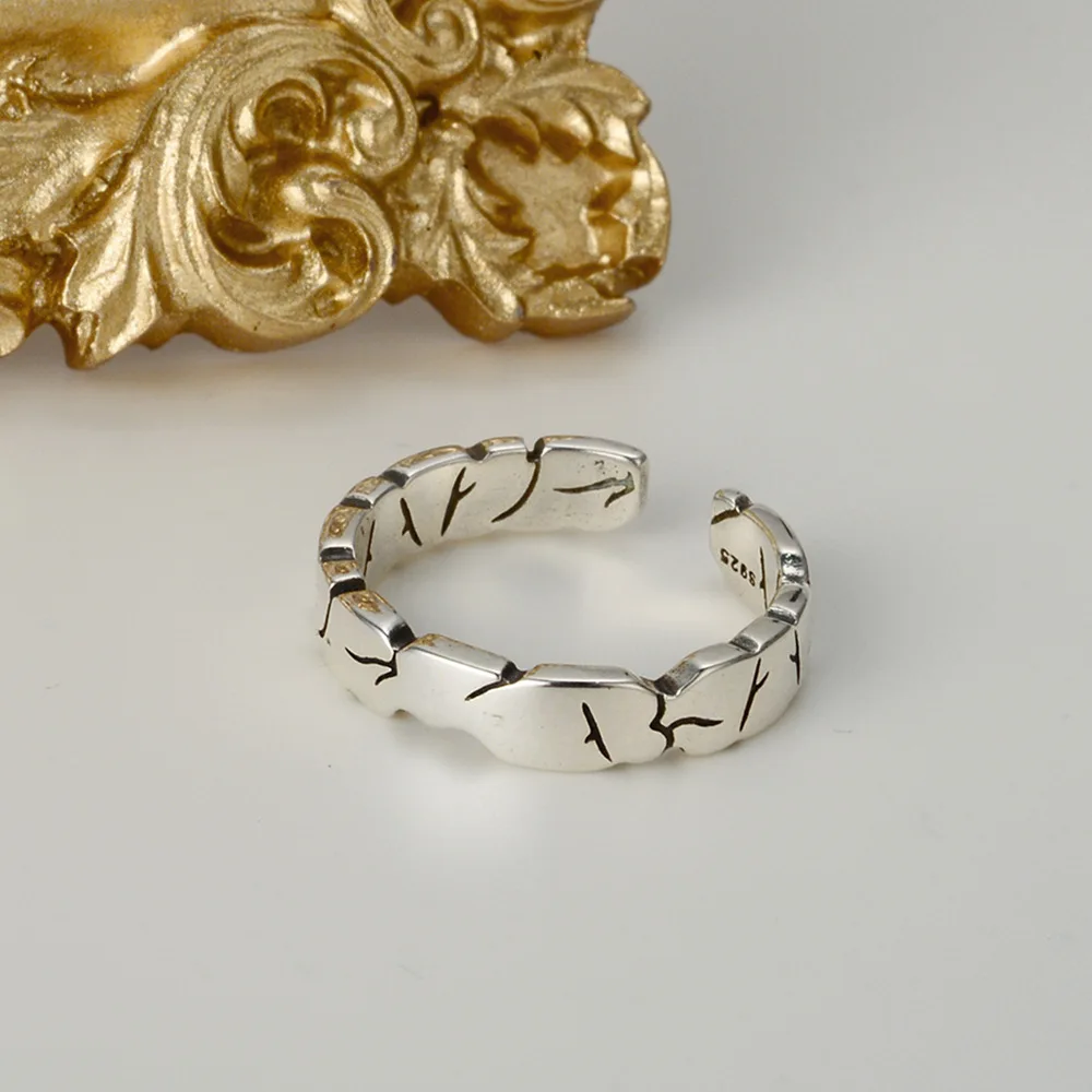 Real 925 Sterling Silver Rock Crack Pattern Open Rings Small Retro Textured Finger Ring Fine Jewelry for Women
Real 925 Sterling Silver Rock Crack Pattern Open Rings Small Retro Textured Finger Ring Fine Jewelry for Women