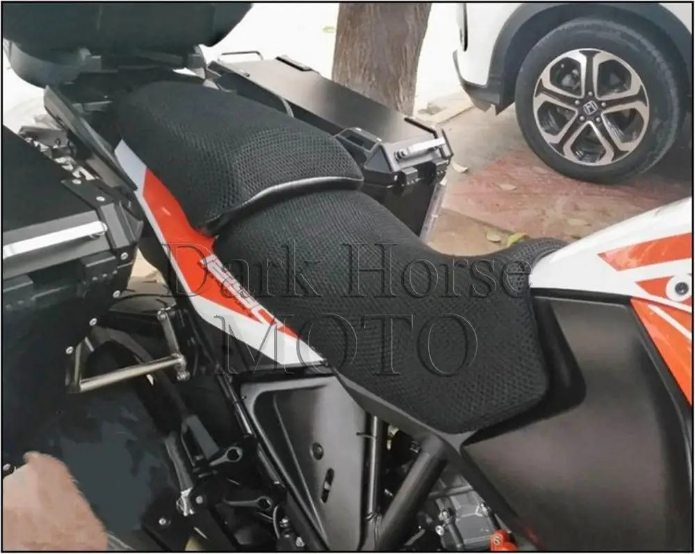 Motorcycle Sunscreen Seat Cover Prevent Bask In Seat Scooter Heat Insulation Cushion Cover for KTM 1290ADV S 1290duke
Motorcycle Sunscreen Seat Cover Prevent Bask In Seat Scooter Heat Insulation Cushion Cover for KTM 1290ADV S 1290duke