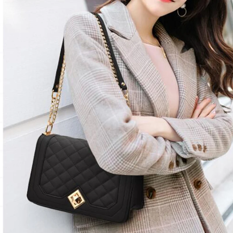 Women's PU Leather Flip Messenger Bag Elegant Chain Embroidered Thread Shoulder Bag Fashion Brand Small Square Bag LadiesHandbag
Women's PU Leather Flip Messenger Bag Elegant Chain Embroidered Thread Shoulder Bag Fashion Brand Small Square Bag LadiesHandbag