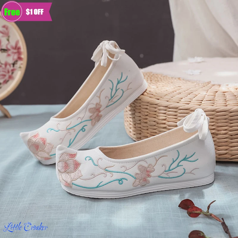 China Style Oriental Women Shoes Canvas Flat Shoes Embroidery Chinese Traditional Shoes for Women Hanfu Chinese Wedding Shoes
China Style Oriental Women Shoes Canvas Flat Shoes Embroidery Chinese Traditional Shoes for Women Hanfu Chinese Wedding Shoes