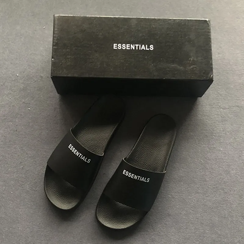 2022 summer new slippers FG printing letter design high street thick bottom one word slippers men and women beach shoes
2022 summer new slippers FG printing letter design high street thick bottom one word slippers men and women beach shoes