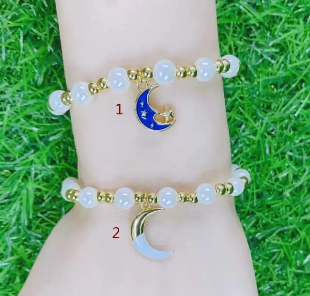 1pcs moon dripping oil Copper Glass pendant Micro paved Gold-plated bead elastic thread bracelet for girl gift fg4s
1pcs moon dripping oil Copper Glass pendant Micro paved Gold-plated bead elastic thread bracelet for girl gift fg4s
