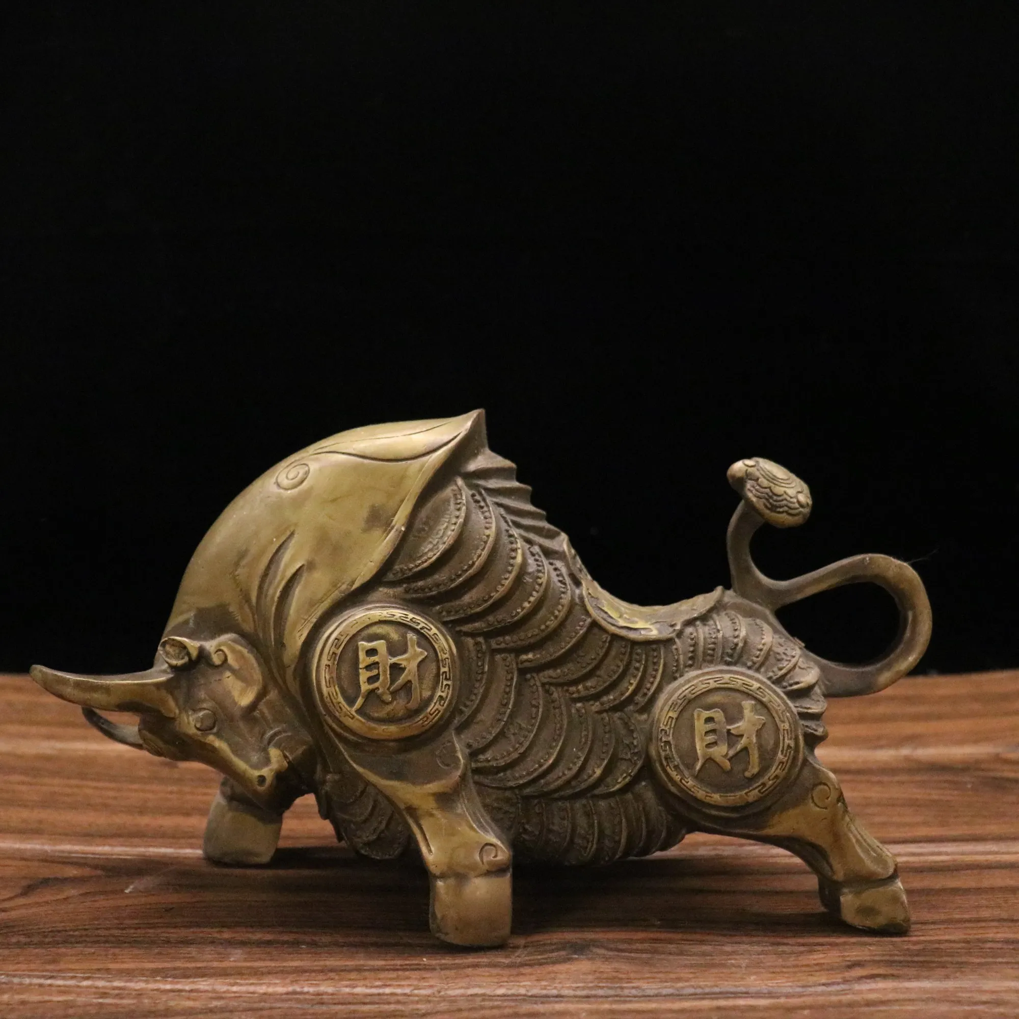 12"Tibet Temple Collection Old Brass Attracting Wealth Money Bulls statue Cow bullish Amass wealth Ornaments Town house
12"Tibet Temple Collection Old Brass Attracting Wealth Money Bulls statue Cow bullish Amass wealth Ornaments Town house