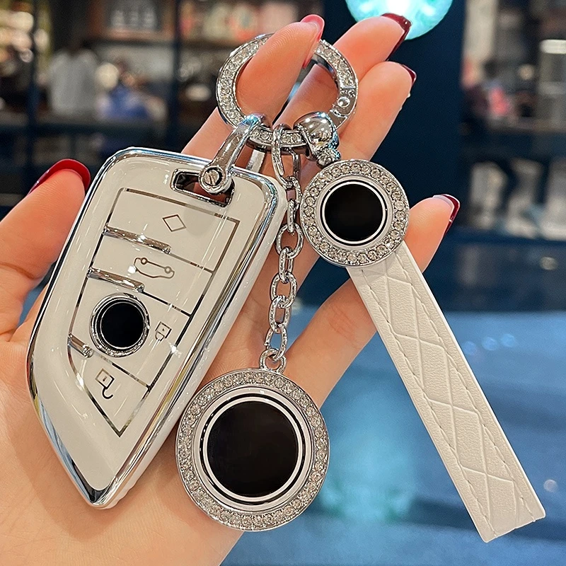 Leather Strap Ring Car Key Case Cover for BMW M1 M2 M6 M3 M4 M5 M8 X3M X5M X1 X4 X5 X6 IX3 Z4 I4 2 Series 4 5 8 6 GT 320i 440i
Leather Strap Ring Car Key Case Cover for BMW M1 M2 M6 M3 M4 M5 M8 X3M X5M X1 X4 X5 X6 IX3 Z4 I4 2 Series 4 5 8 6 GT 320i 440i
