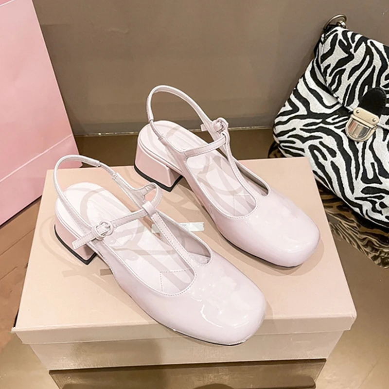 Thick Heel Sandals Women's 2023 Summer New Lacquer Leather Square Head Fashion Baotou Mary Jane Shoes
Thick Heel Sandals Women's 2023 Summer New Lacquer Leather Square Head Fashion Baotou Mary Jane Shoes