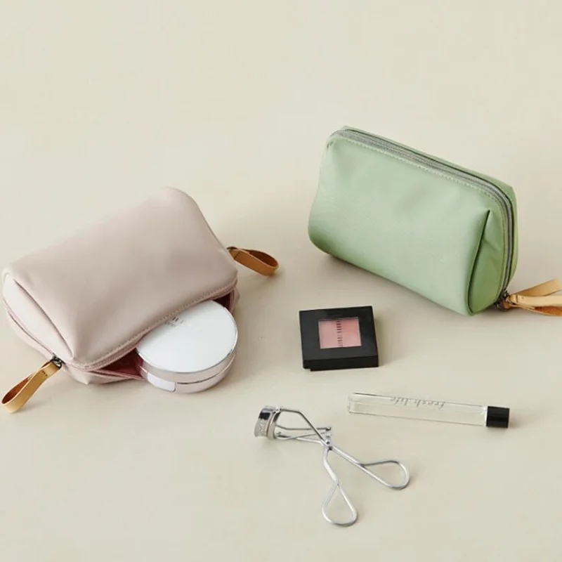 Women Solid Cosmetic Bag Korean Style Women Travel Makeup Bag Pouch Toiletry Bag Waterproof Makeup Organizer Case Necessaire
Women Solid Cosmetic Bag Korean Style Women Travel Makeup Bag Pouch Toiletry Bag Waterproof Makeup Organizer Case Necessaire