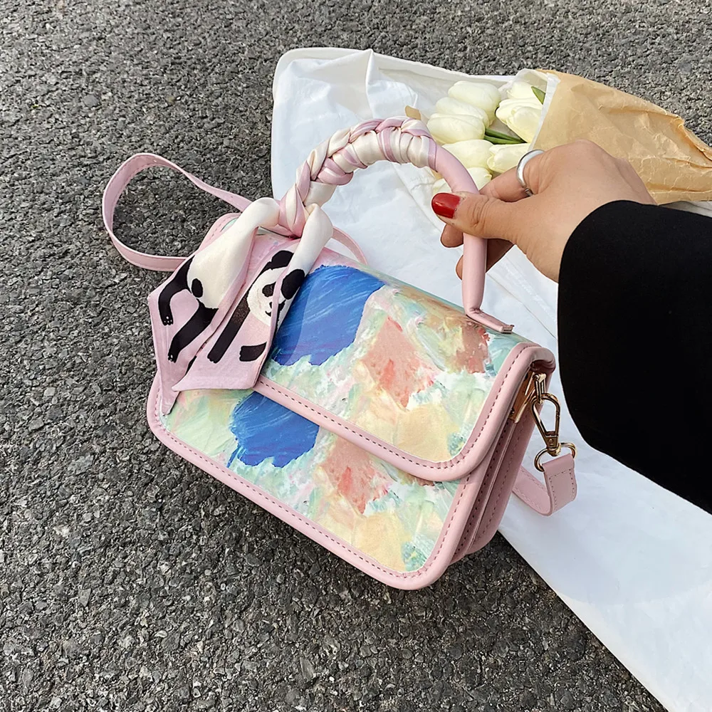 Summer Scarf Oil Painting Small Women Handbags 2022 Trend Short Handle Graffiti Fashion Designer Girls Shoulder Crossbody Bags
Summer Scarf Oil Painting Small Women Handbags 2022 Trend Short Handle Graffiti Fashion Designer Girls Shoulder Crossbody Bags