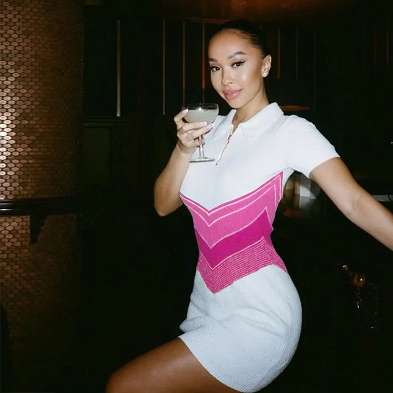 Casual Knitted Patchwork Mini Dress Women Short Sleeve Turn Down Collar High Waist Zipper Robe Summer 2023 Elegant Beachwear
Casual Knitted Patchwork Mini Dress Women Short Sleeve Turn Down Collar High Waist Zipper Robe Summer 2023 Elegant Beachwear