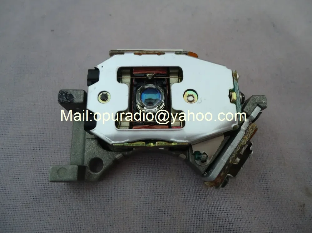 NEW2023 CD laser SF-C93 4Pin optical pick up for CDM series car navigation CD radio SFC93 C93 laser lens
NEW2023 CD laser SF-C93 4Pin optical pick up for CDM series car navigation CD radio SFC93 C93 laser lens