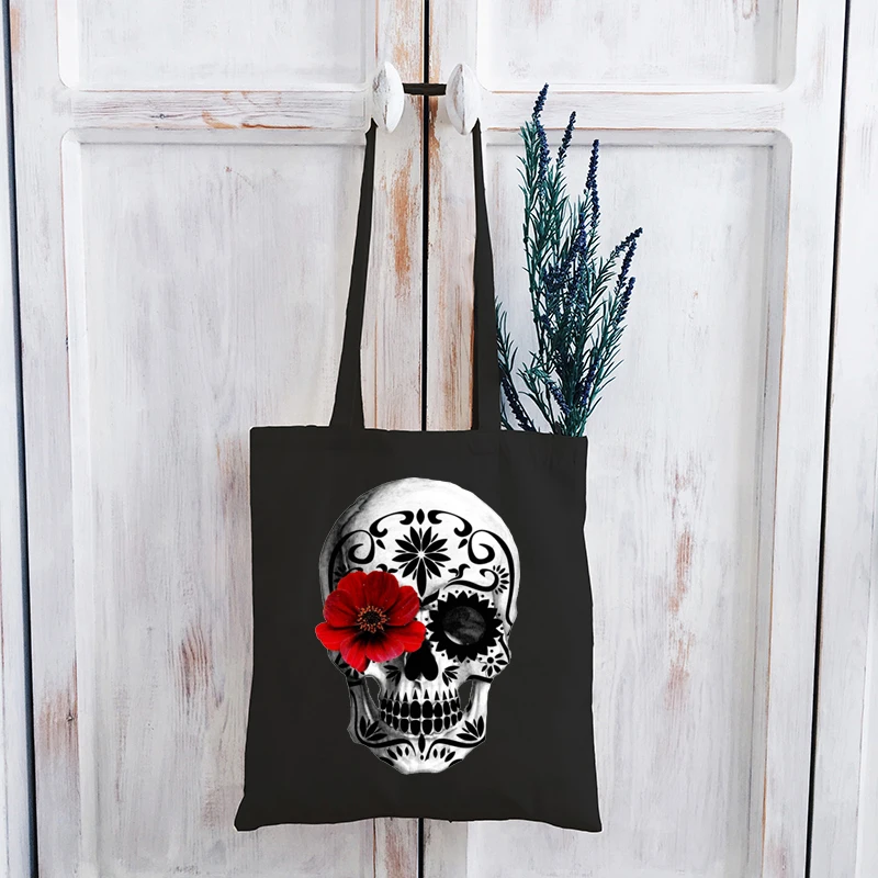 Футболка женская графическая с принтом «День мертвых»
Футболка женская графическая с принтом «День мертвых»