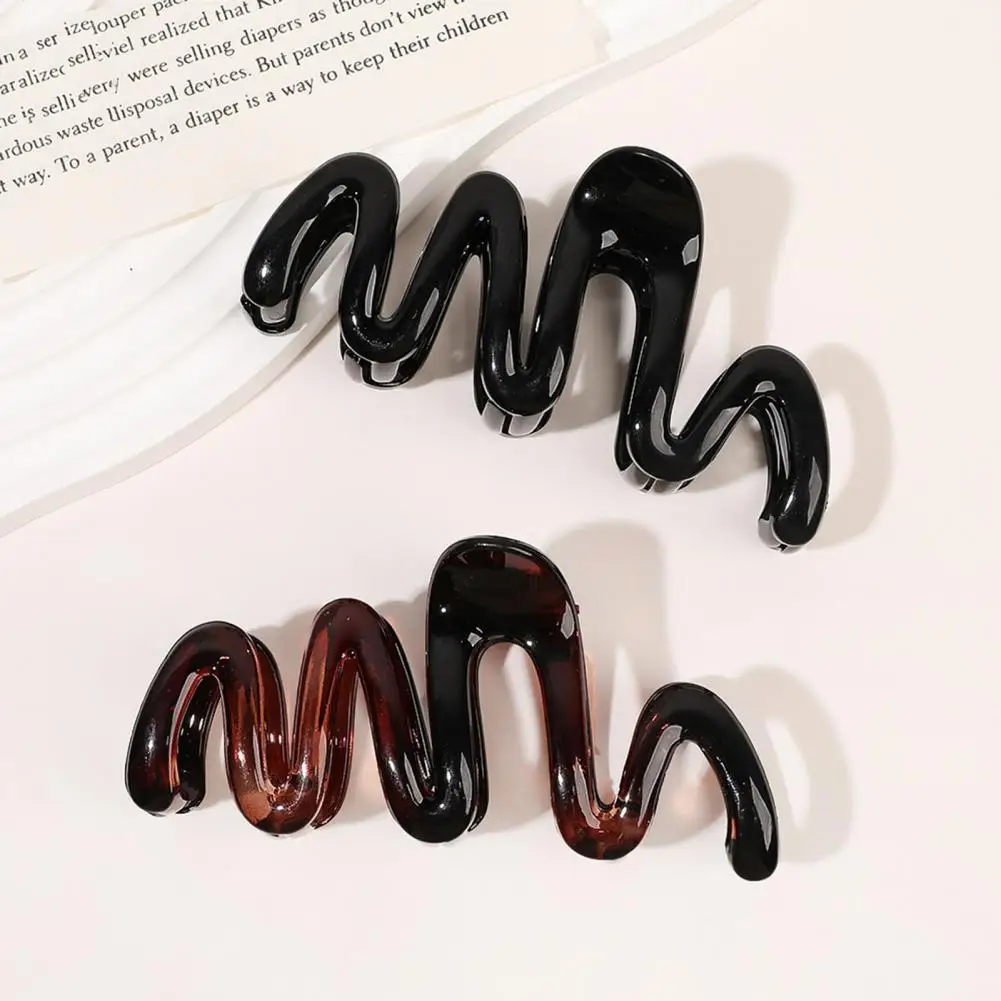 Women Hair Claw Reusable Hairpin Stylish Hair Claw Wave Shape Solid Color Anti-slip Grip Hair Organization Styling for Women
Women Hair Claw Reusable Hairpin Stylish Hair Claw Wave Shape Solid Color Anti-slip Grip Hair Organization Styling for Women