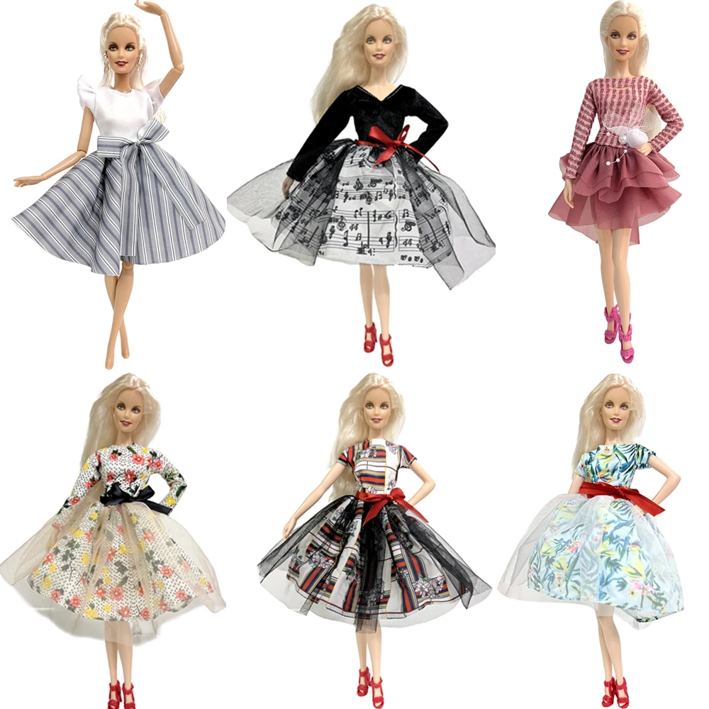 1 Set Hot sale Dancing Dress Party Ballet Skirt Daily Casual Wear Clothes For Barbie Doll Girl Gift Accessories Toy JJ
1 Set Hot sale Dancing Dress Party Ballet Skirt Daily Casual Wear Clothes For Barbie Doll Girl Gift Accessories Toy JJ
