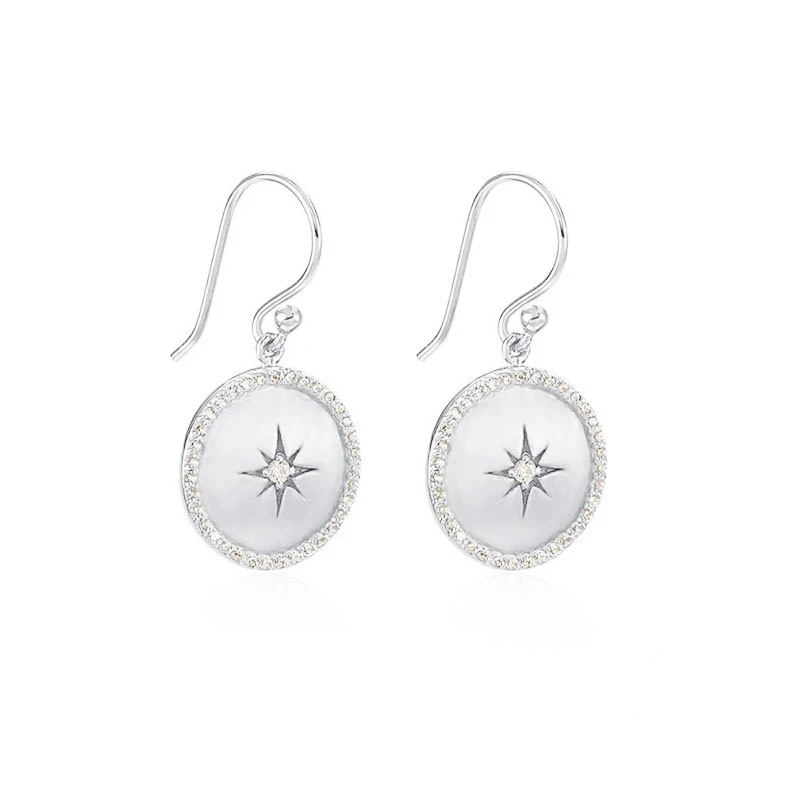 S925 Retro Shield Eight-pointed Star Simple Personality Earrings Ladies Fashion Jewelry Trend Ins Same Earring Gift
S925 Retro Shield Eight-pointed Star Simple Personality Earrings Ladies Fashion Jewelry Trend Ins Same Earring Gift