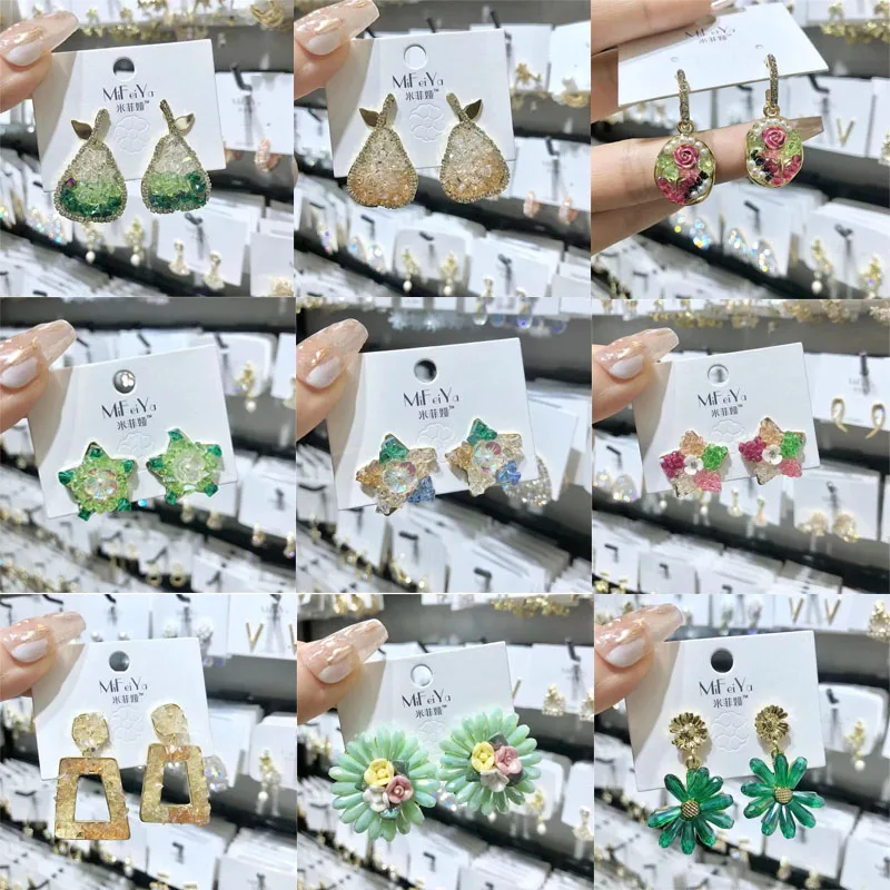 New Heavy-duty Flower Pomegranate Pear-shaped Earrings Fashionable Temperament Fairy Long Section Face Thin C-shaped Earrings
New Heavy-duty Flower Pomegranate Pear-shaped Earrings Fashionable Temperament Fairy Long Section Face Thin C-shaped Earrings