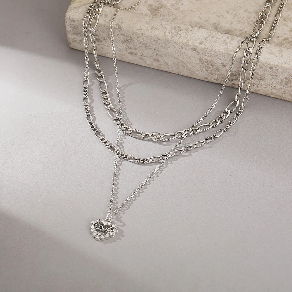 Fashion Zircon LOVE English Letters Pendant Necklaces for Women Retro Multi-layer Clavicle Chains Necklace Jewelry Gift Collares
Fashion Zircon LOVE English Letters Pendant Necklaces for Women Retro Multi-layer Clavicle Chains Necklace Jewelry Gift Collares