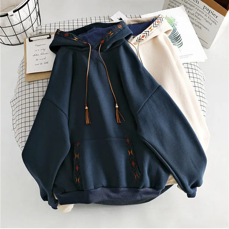 2022 new hot hooded loose design sense sweater women's autumn and winter oversized thickened jacket female tops
2022 new hot hooded loose design sense sweater women's autumn and winter oversized thickened jacket female tops