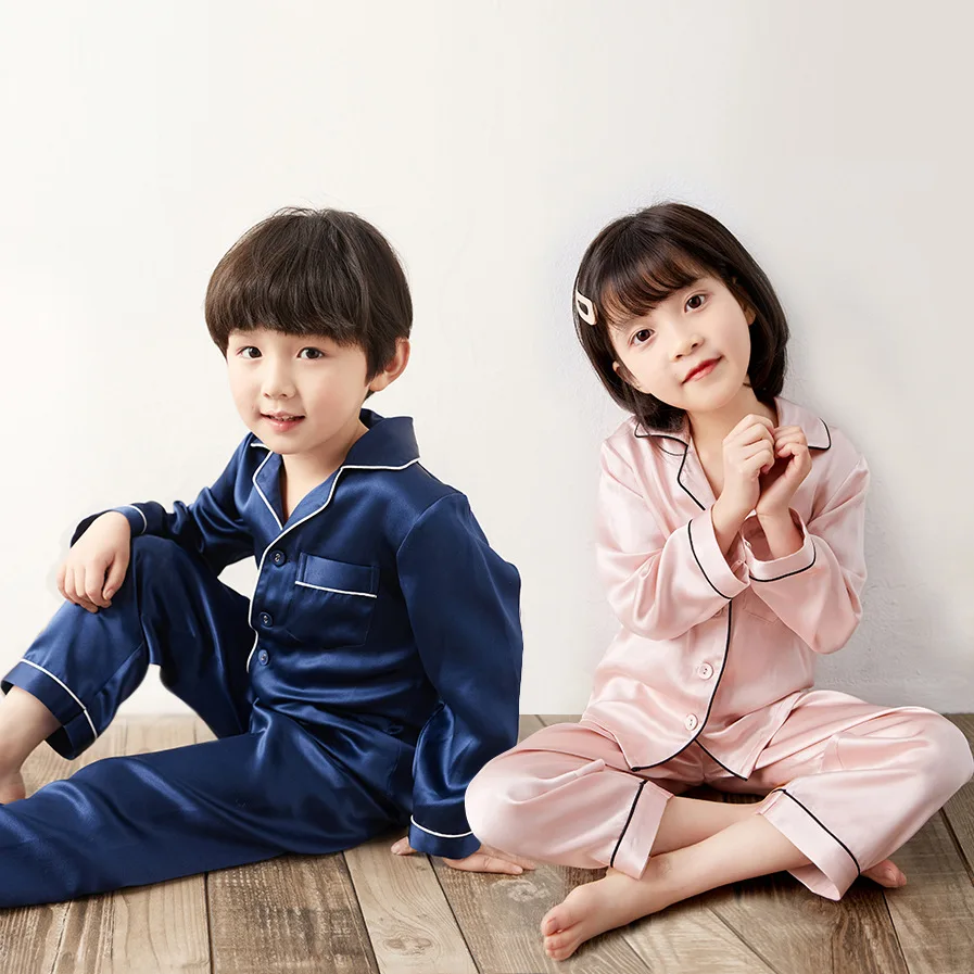 100% Heavyweight Silk Children's Pajamas Set Children's Wear Long-sleeved Tops and Trousers Mulberry Silk Pajamas Boys and Girls
100% Heavyweight Silk Children's Pajamas Set Children's Wear Long-sleeved Tops and Trousers Mulberry Silk Pajamas Boys and Girls