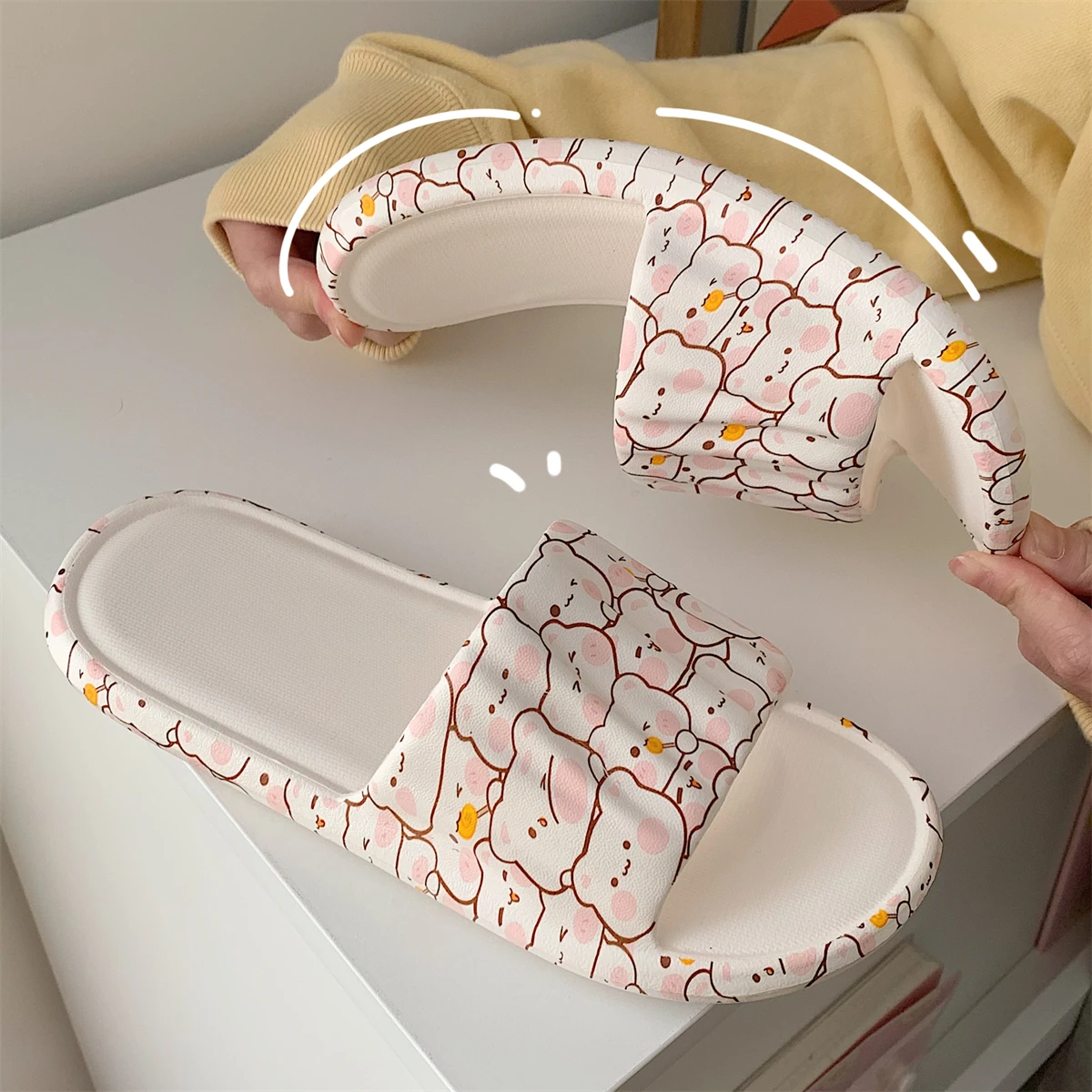 New Couple Lightweight Adult Sandals Non-Slip Deodorant Indoor Outdoor Slippers Bath Cute Soft Bottom Home Sleeping Shoes Ladies 
New Couple Lightweight Adult Sandals Non-Slip Deodorant Indoor Outdoor Slippers Bath Cute Soft Bottom Home Sleeping Shoes Ladies