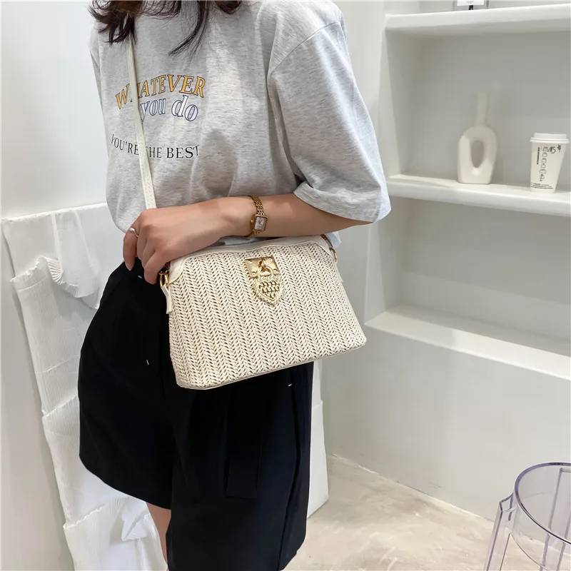 Casual Chains Straw Bucket Bags 2023 Women Summer Messenger Bag Rattan Bags Beach Lady Travel Purses and Handbags Shoulder Bag
Casual Chains Straw Bucket Bags 2023 Women Summer Messenger Bag Rattan Bags Beach Lady Travel Purses and Handbags Shoulder Bag