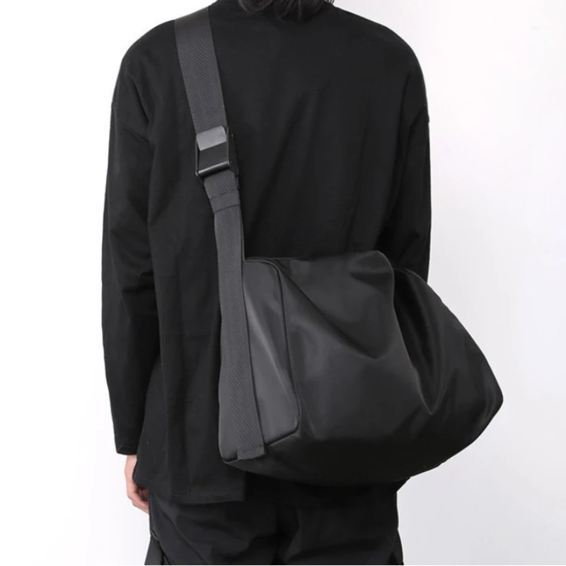 Lightweight Crossbody Bags For Men Nylon Waterproof Casual Messenger Bags Male Large Capacity Sling Shoulder Bag Travel Satchels
Lightweight Crossbody Bags For Men Nylon Waterproof Casual Messenger Bags Male Large Capacity Sling Shoulder Bag Travel Satchels