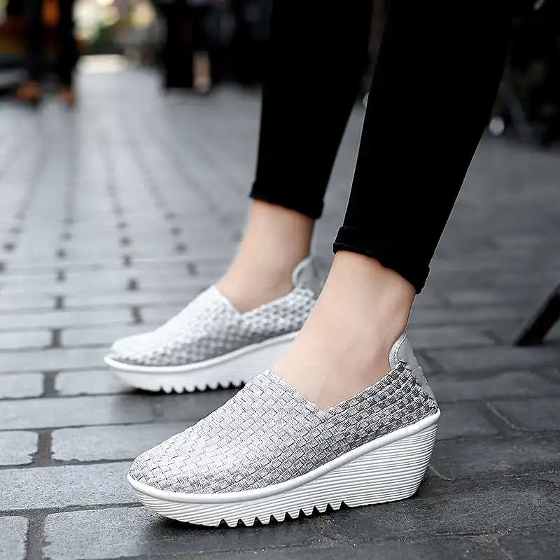 Portable Women's Summer Sneakers Dad Sport Shoes Lightweight Female Running Sneakers Teenage Platform Sports Shoes Woman Tennis
Portable Women's Summer Sneakers Dad Sport Shoes Lightweight Female Running Sneakers Teenage Platform Sports Shoes Woman Tennis
