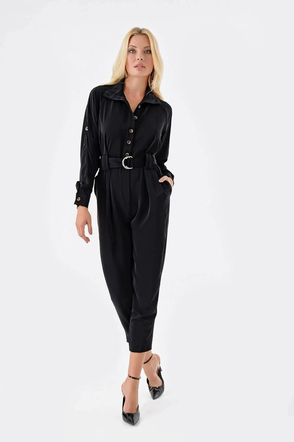 Women's Overalls Black Button Detail Jumpsuit Hot Style Quality Fabric Sleeveless Baggy Trousers Casual Jumpsuit
Women's Overalls Black Button Detail Jumpsuit Hot Style Quality Fabric Sleeveless Baggy Trousers Casual Jumpsuit